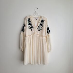 NWT Cupcakes & Cashmere Cream Floral Long Sleeve Baby Doll Festival Dress